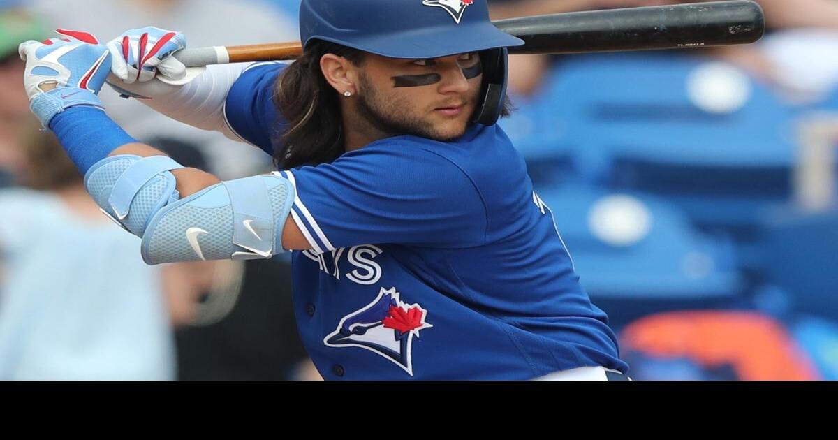 Blue Jay Bo Bichette cool with shift on field and in dugout