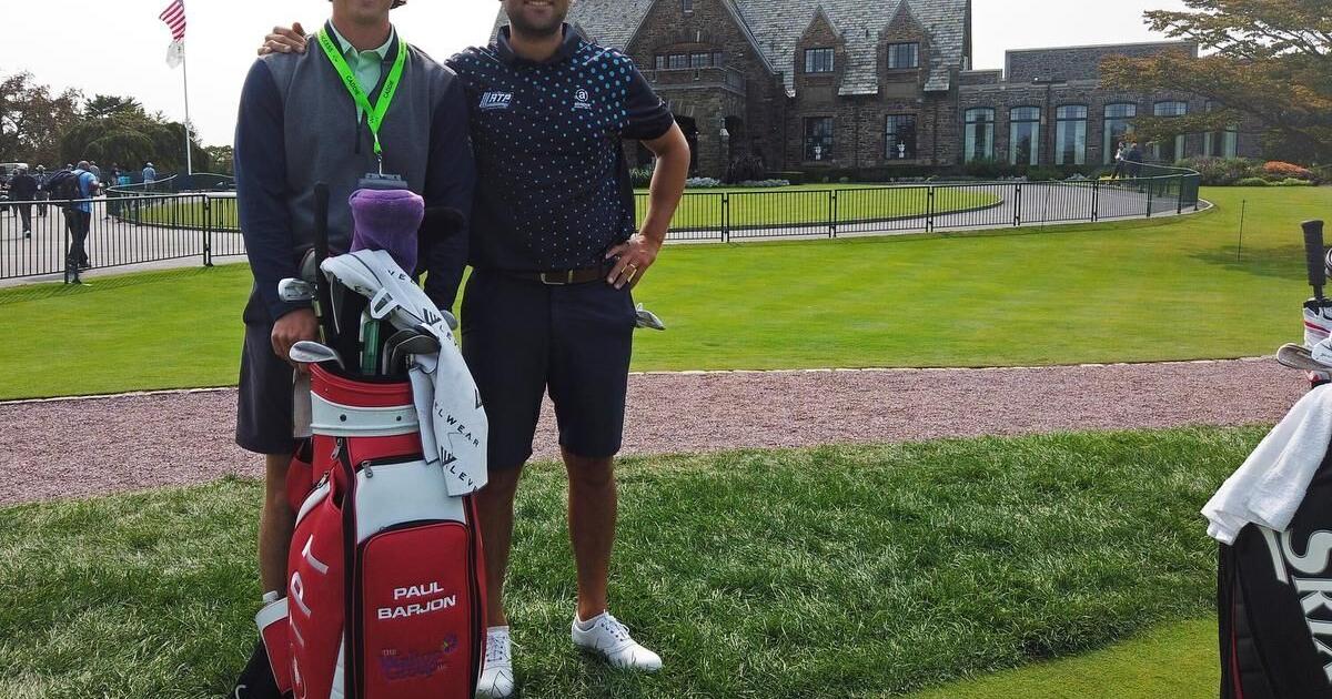 Hamilton’s Alex Riddell will be caddying on the PGA Tour next year