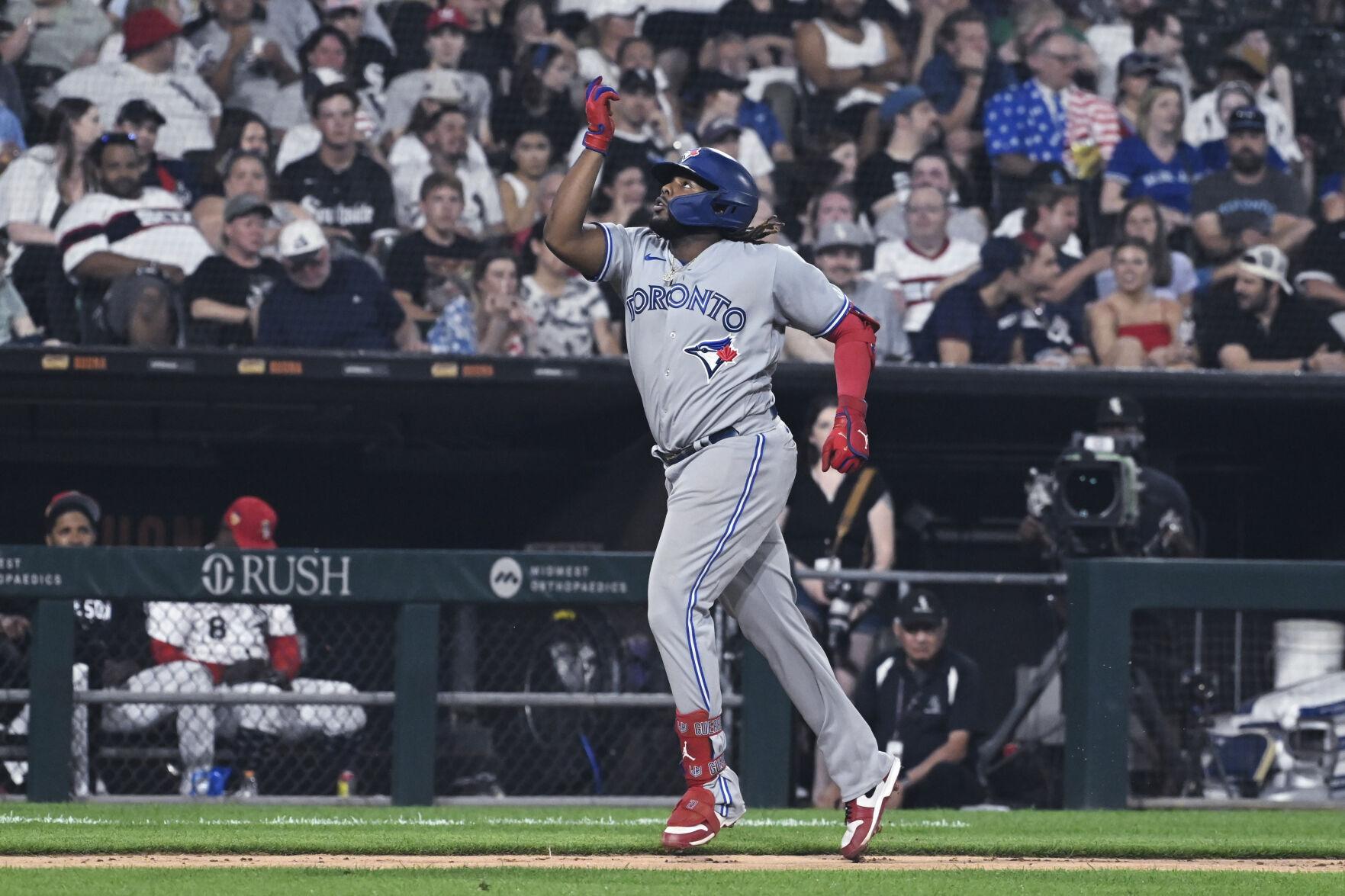 White Sox swept by Blue Jays, fall to season-low 15 games below