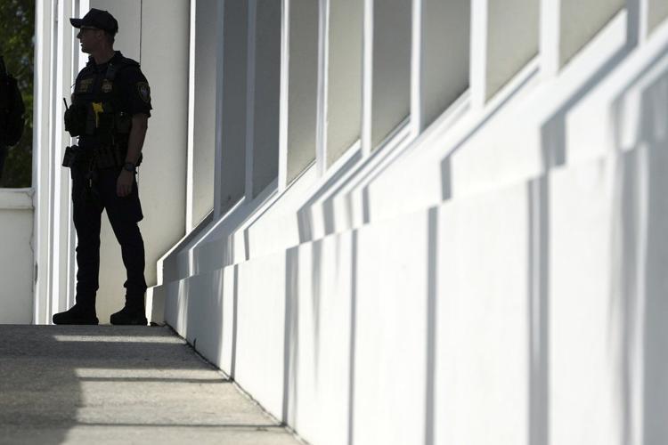 Suspect in Trump assassination attempt veers off topic and forfeits