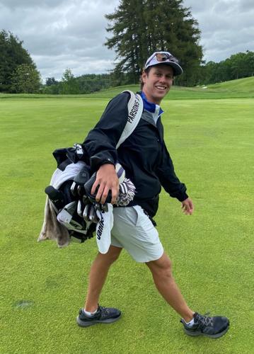 Hamilton caddie on what’s in those giant golf bags