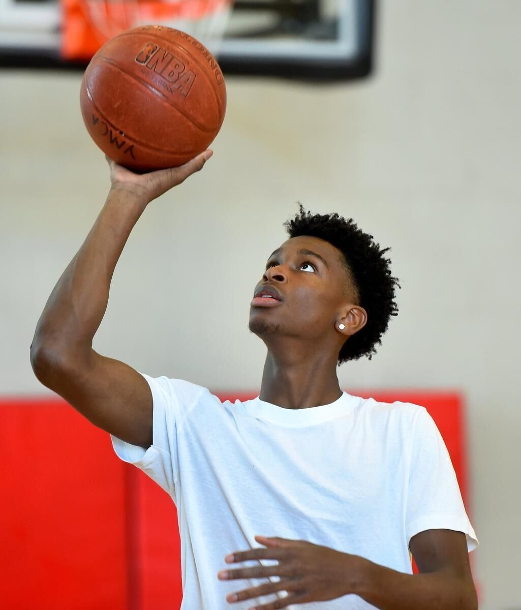 Shai Gilgeous-Alexander Affirms His Commitment To The Thunder Amid