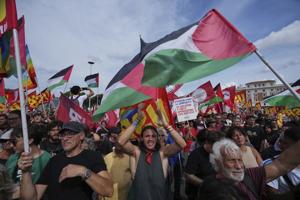 Thousands of Italian workers strike in solidarity with Gaza, causing disruptions across the country