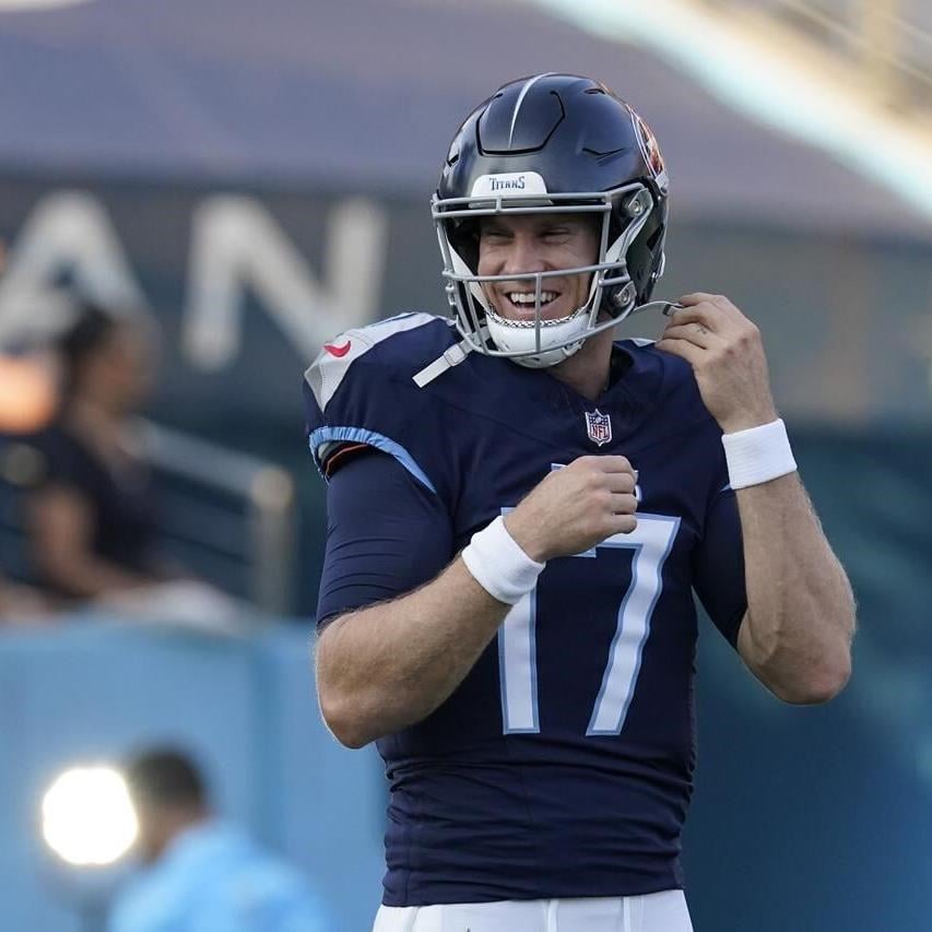 Titans letting Willis and Levis compete for backup QB