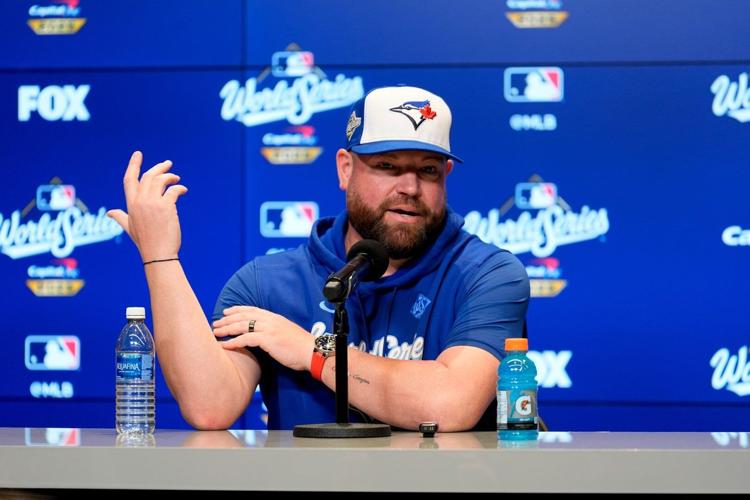 Mattingly leaves coaching staff of Blue Jays, who exercise manager John ...