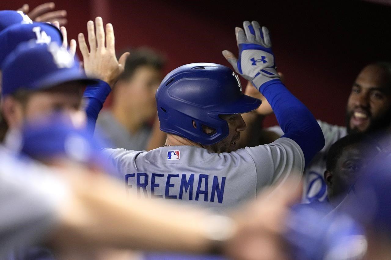 Freeman and Heyward homer, Dodgers beat Diamondbacks 7-0 for 3