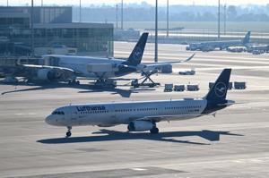 Letališče v Münchnu začasno zaprto zaradi poročil o dronih, ki pa jih niso potrdili