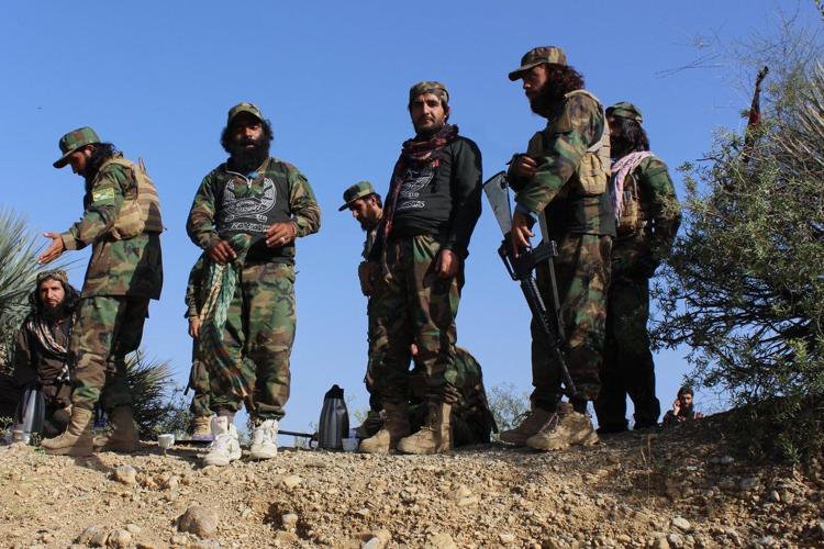 Pakistan and Afghanistan border closure extends into second day after ...