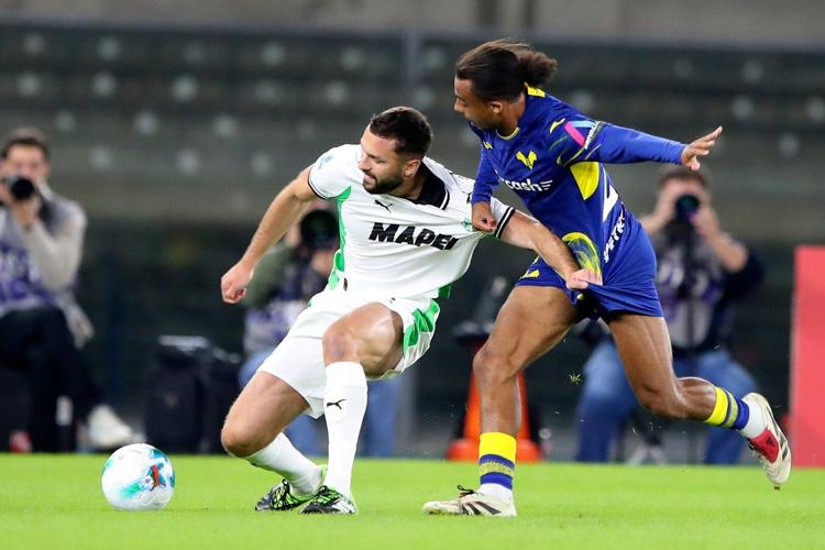 Pinamonti pokes home penalty to earn win for spritely Sassuolo in Serie A