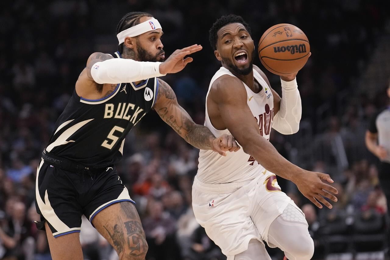 Donovan Mitchell Scores 27 As Cavs Improve To 15-1 At Home, Roll Over ...