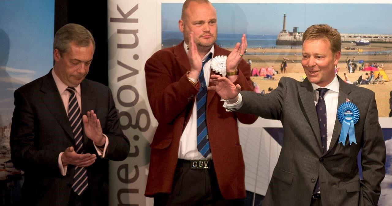 A UK lawmaker returns to work as 'the bionic MP' after losing his hands and feet to sepsis - Vimarsana News