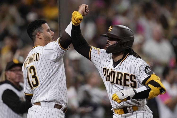 Machado homers, Snell fans 11 in Padres' 6-3 win over Giants