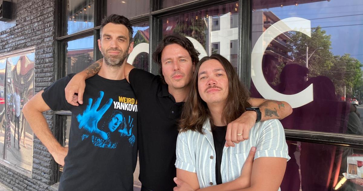 New comedy about all-male neighbourhood bar ‘Bulges’ filming at former Slainte pub