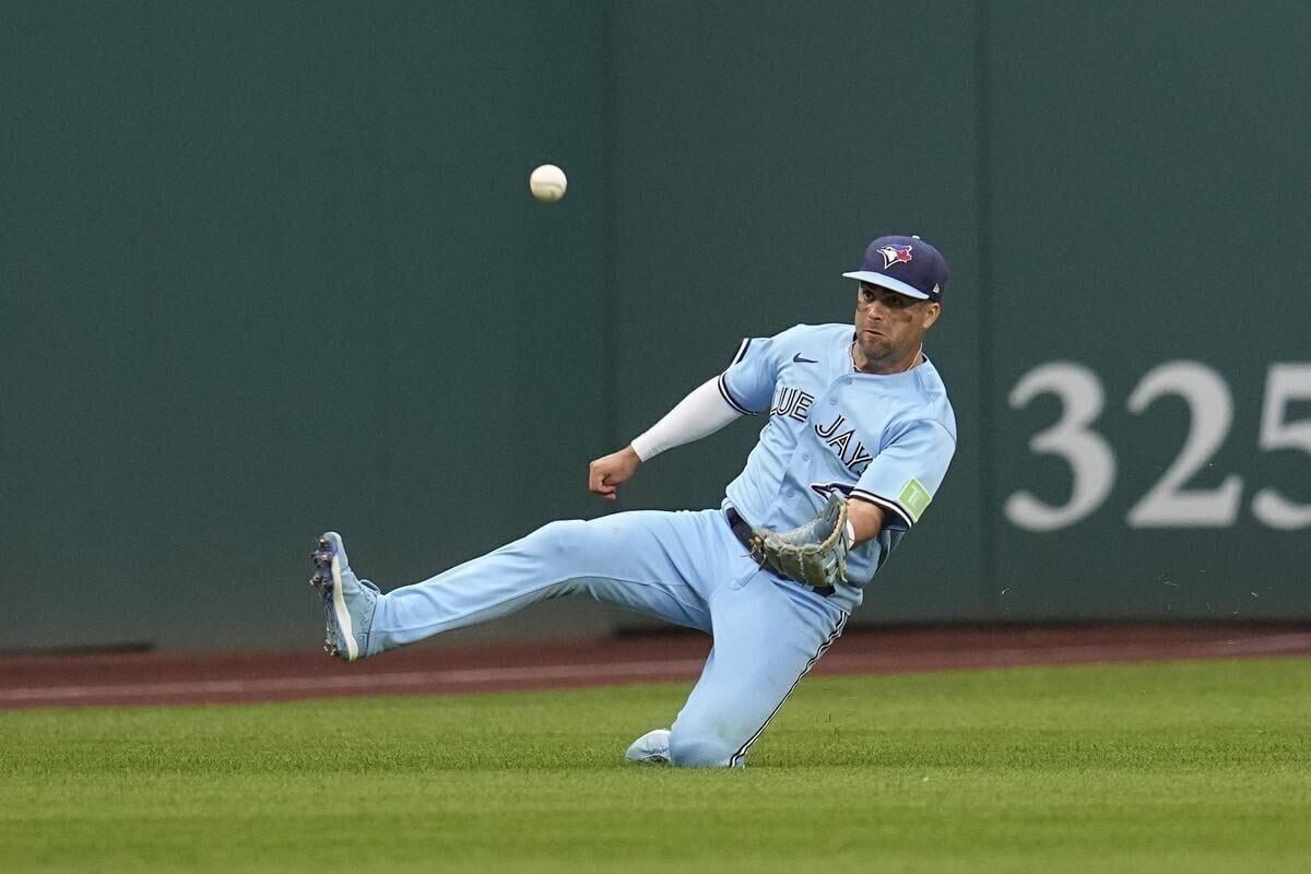 Raleigh hits go-ahead homer, Hancock shines in MLB debut as Mariners beat  Padres 6-1