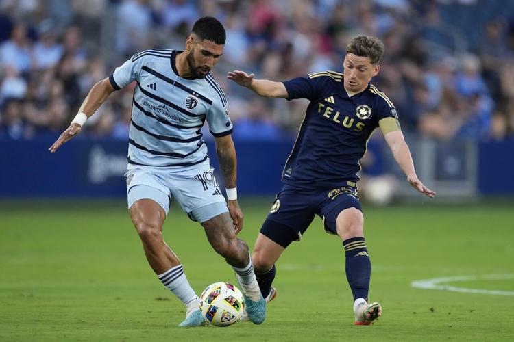 Gauld scores in each half to lead Whitecaps to 2-1 victory over Sporting KC