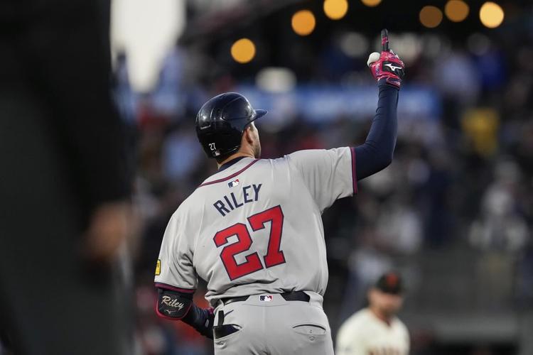 Austin Riley 3b Braves 3B Austin Riley leaves game after being hit by pitch on right hand