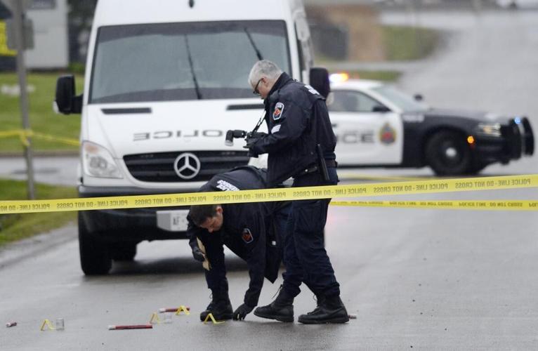 Hamilton police investigate shooting on Oriole Avenue in Stoney Creek
