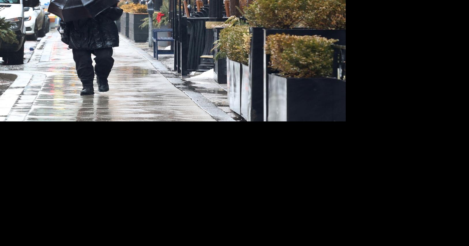 Hamilton under freezing rain warning ahead of wet weekend