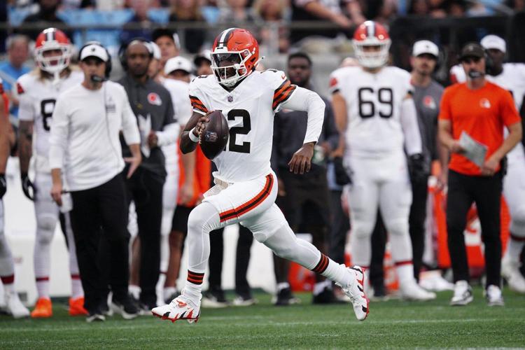 Browns' Shedeur Sanders impressive in NFL preseason debut, tosses 2 TD passes in win over Panthers