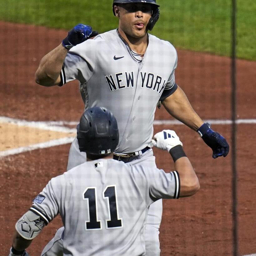 After touching Roberto Clemente bat, Oswaldo Cabrera hits first home run in  3 months - CBS New York