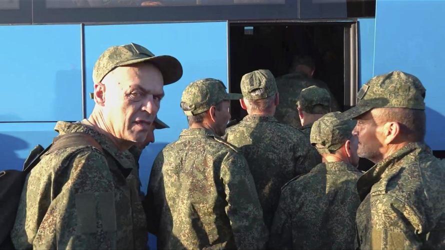 AP PHOTOS: Russia and Ukraine swap hundreds more prisoners hours after ...