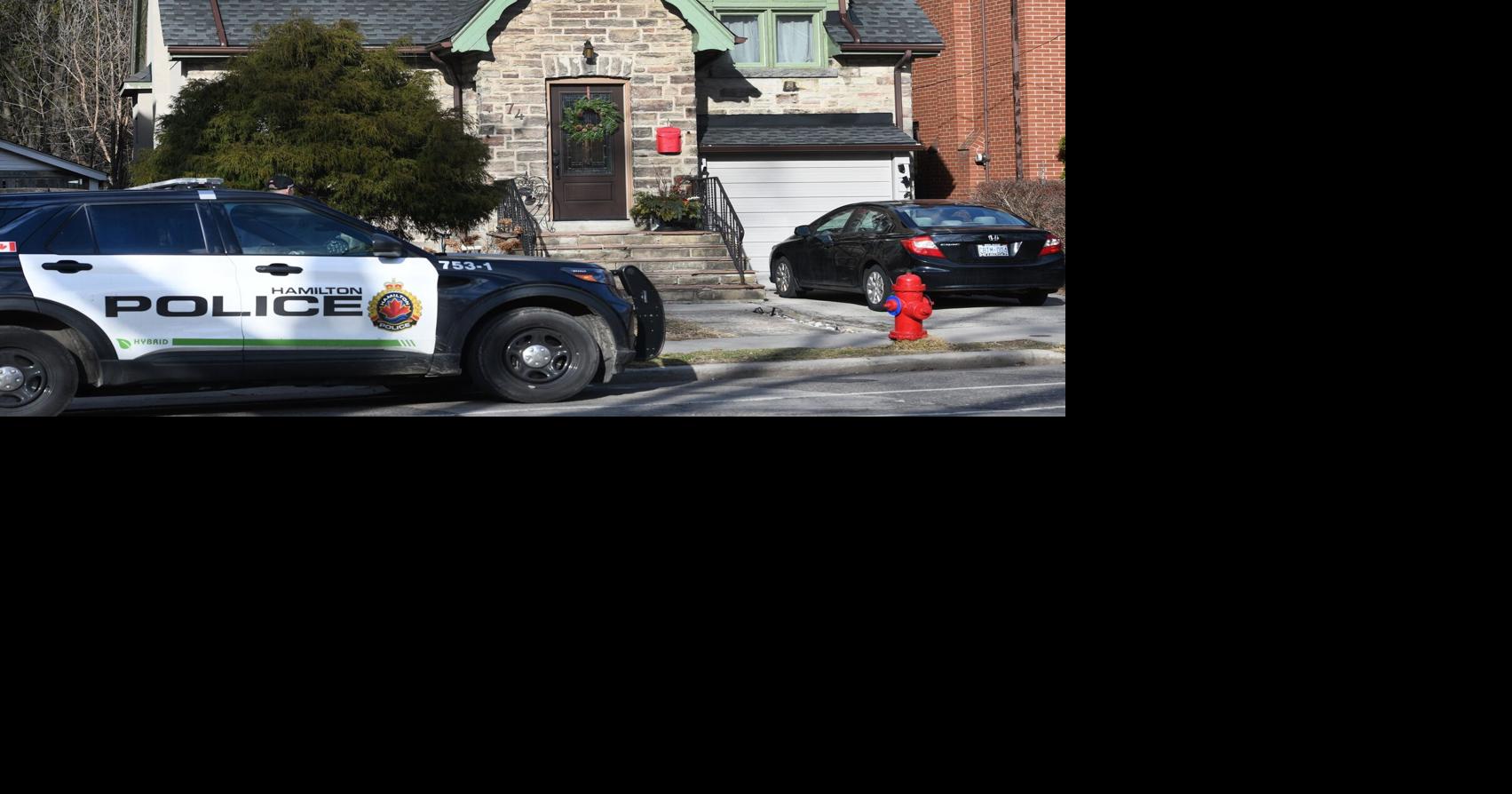 Hamilton man accused of killing dad with arrow court