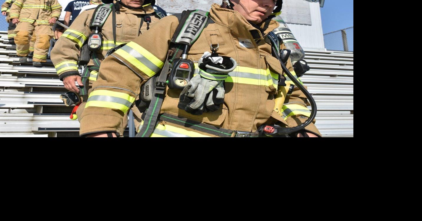 Firefighters and students commemorate 9/11 first responders