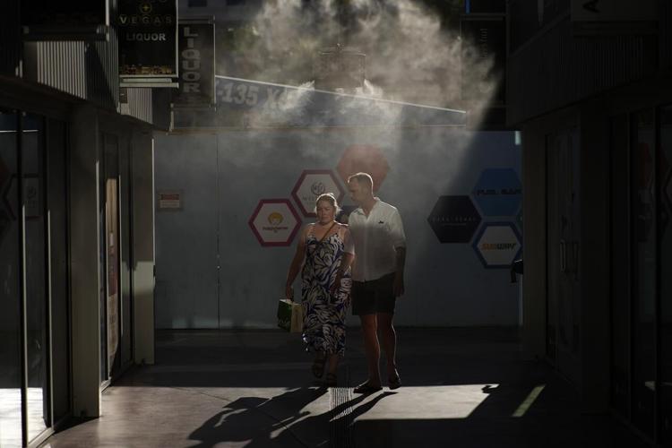 Record highs expected to fall as Southwest US bakes in first heat wave ...