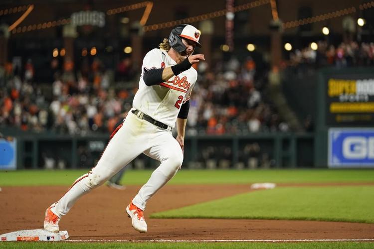 Gunnar Henderson's go-ahead homer in seventh sends Orioles past