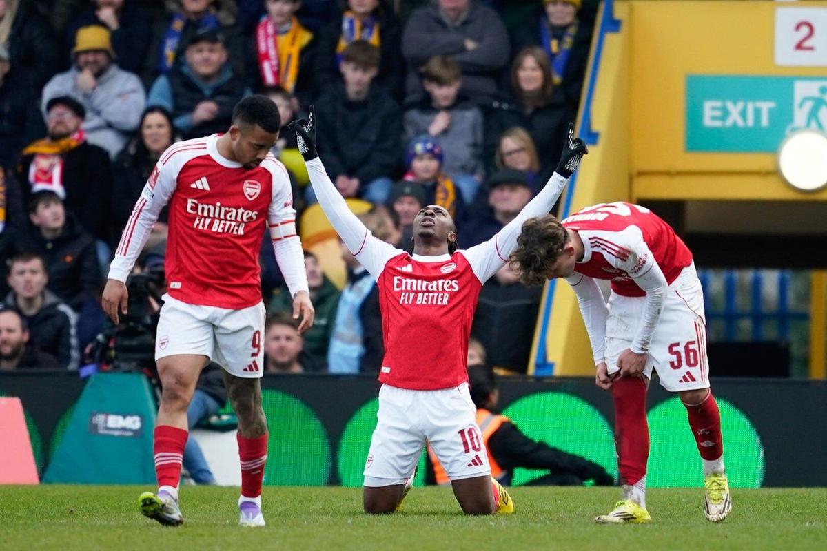 Arsenal advances to FA Cup quarterfinals with 2-1 win over third-tier  Mansfield