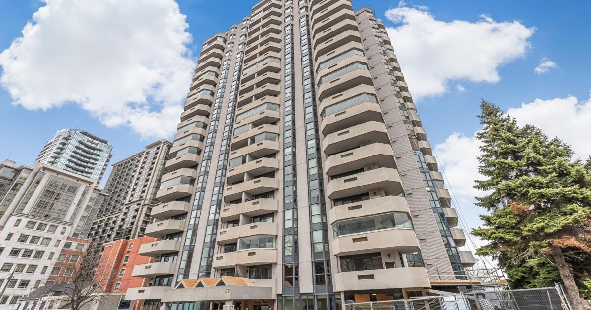 1199 Hamilton Rd Downtown Hamilton condo listed for $500K offers ample space