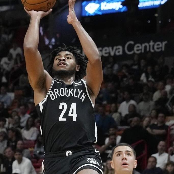 Victor Wembanyama scores 38 points, Spurs hold off Suns 132-121 to complete 2-game sweep