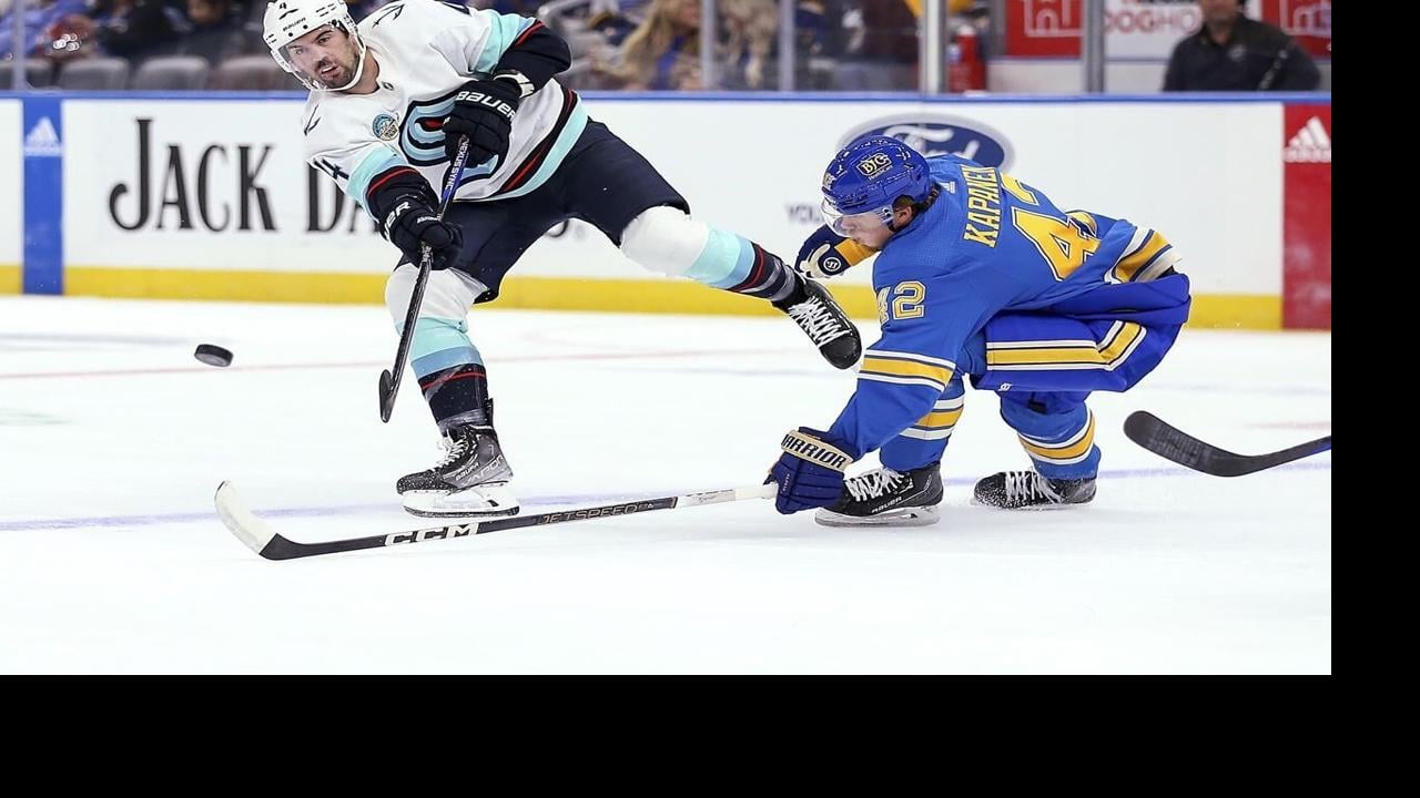 Stars edge Blues 2-1 in the teams' season opener