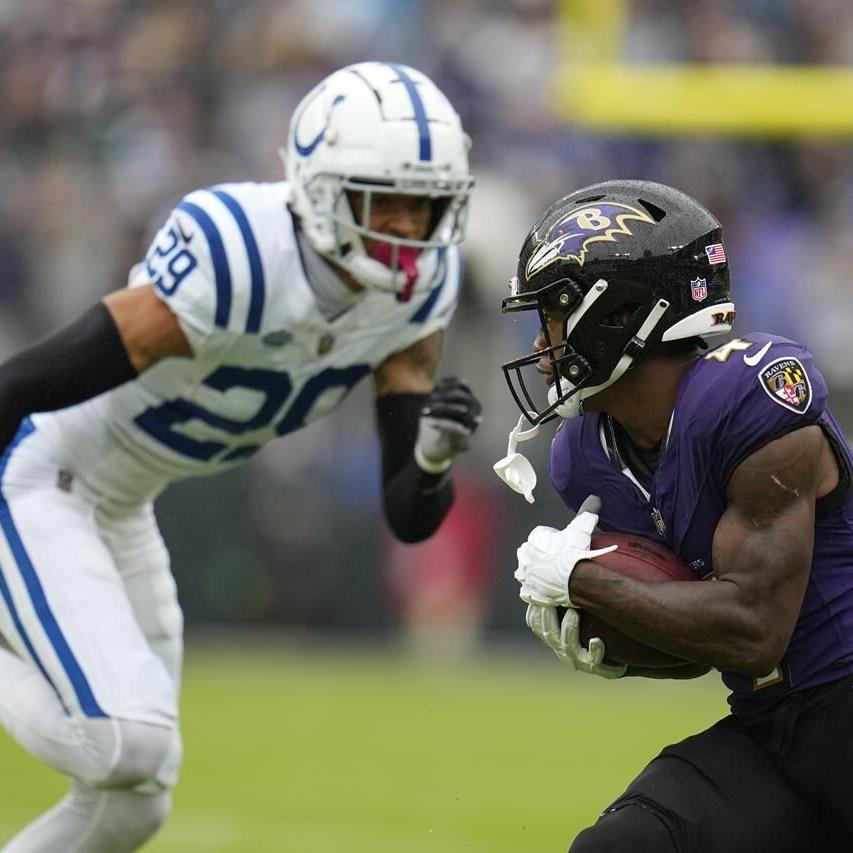 Zack Moss' strong performances lead Colts to 2 straight wins and into AFC  South lead, Tampa Bay Buccaneers