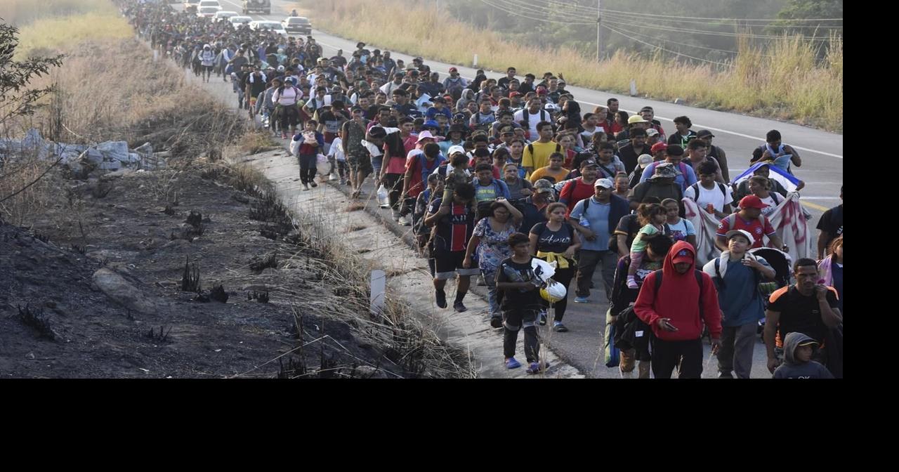 Caravana de migrantes se reagrupa en México tras incumplir promesas en documentos gubernamentales