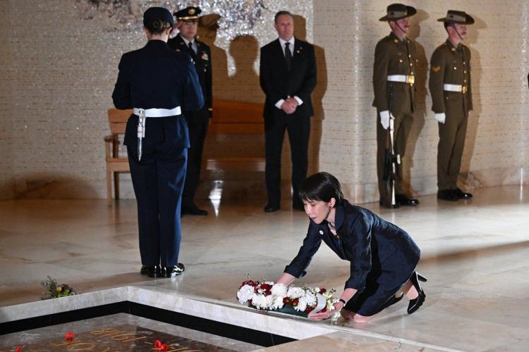 Japan and Australia agree to deepen cooperation on energy, defense and ...