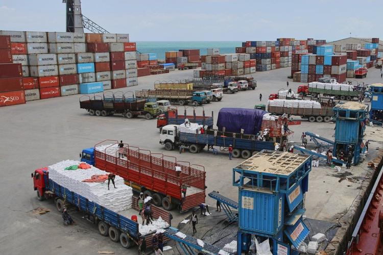 Somalis Rethink Trade Routes as Houthi Disruptions Threaten Established Shipping Channels