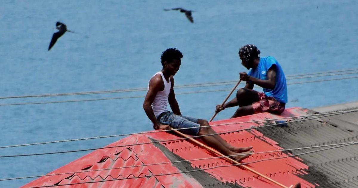 ‘Huge’ explosion rocks St. Vincent as volcano keeps erupting