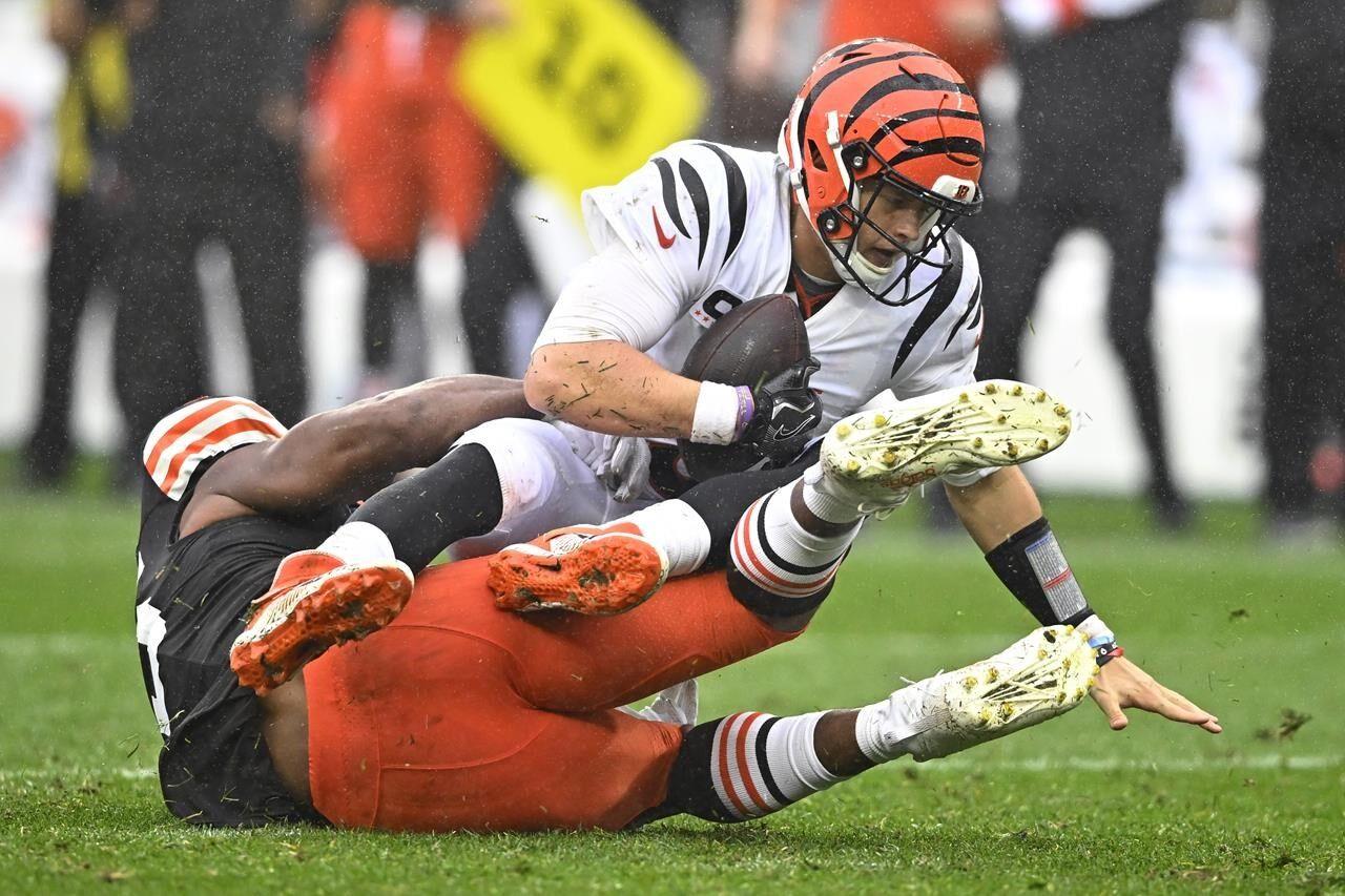 Bengals pull Joe Burrow early after ugly performance vs. Browns