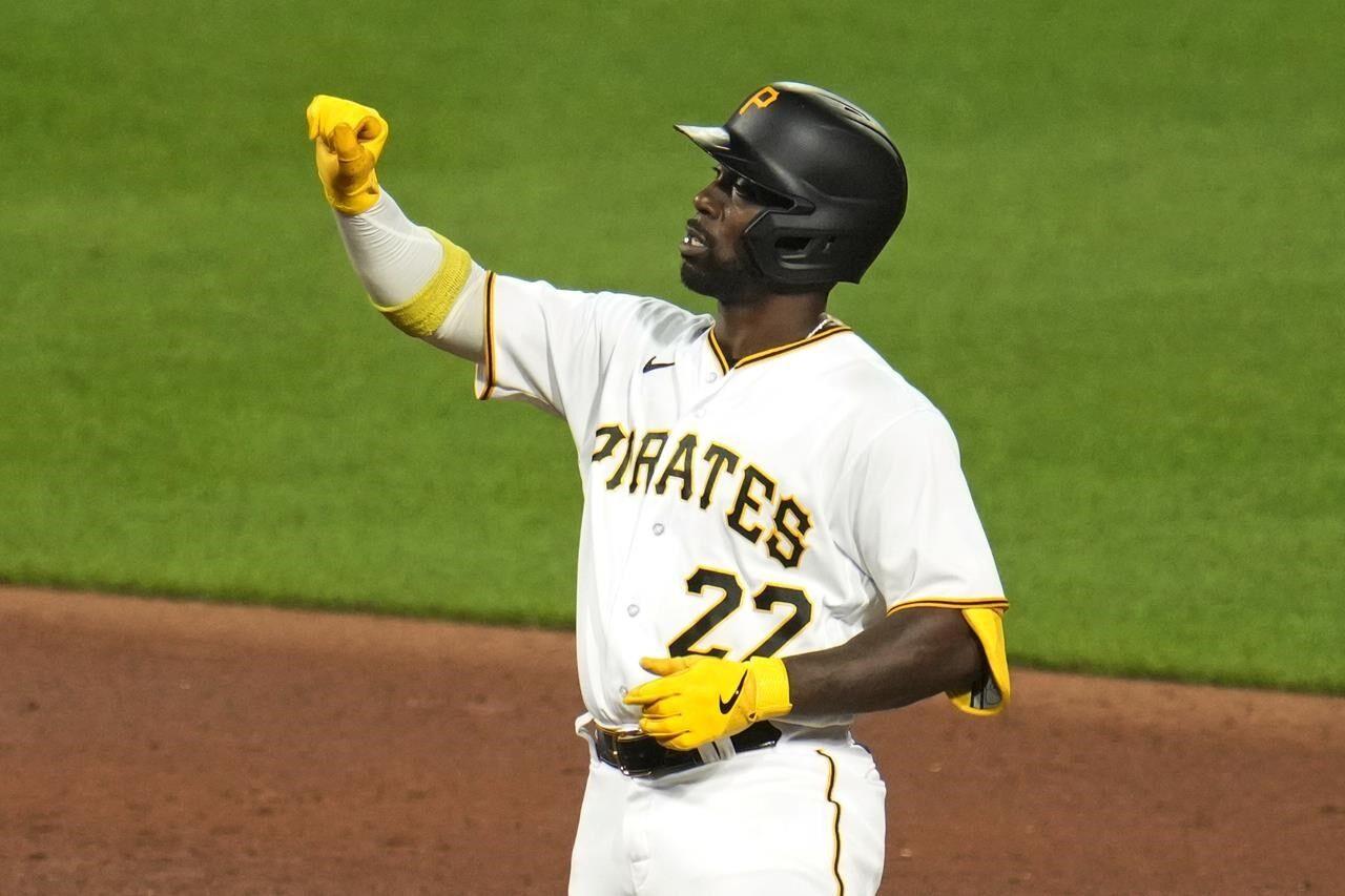 Andrew McCutchen homers as the Pirates beat the Cardinals and