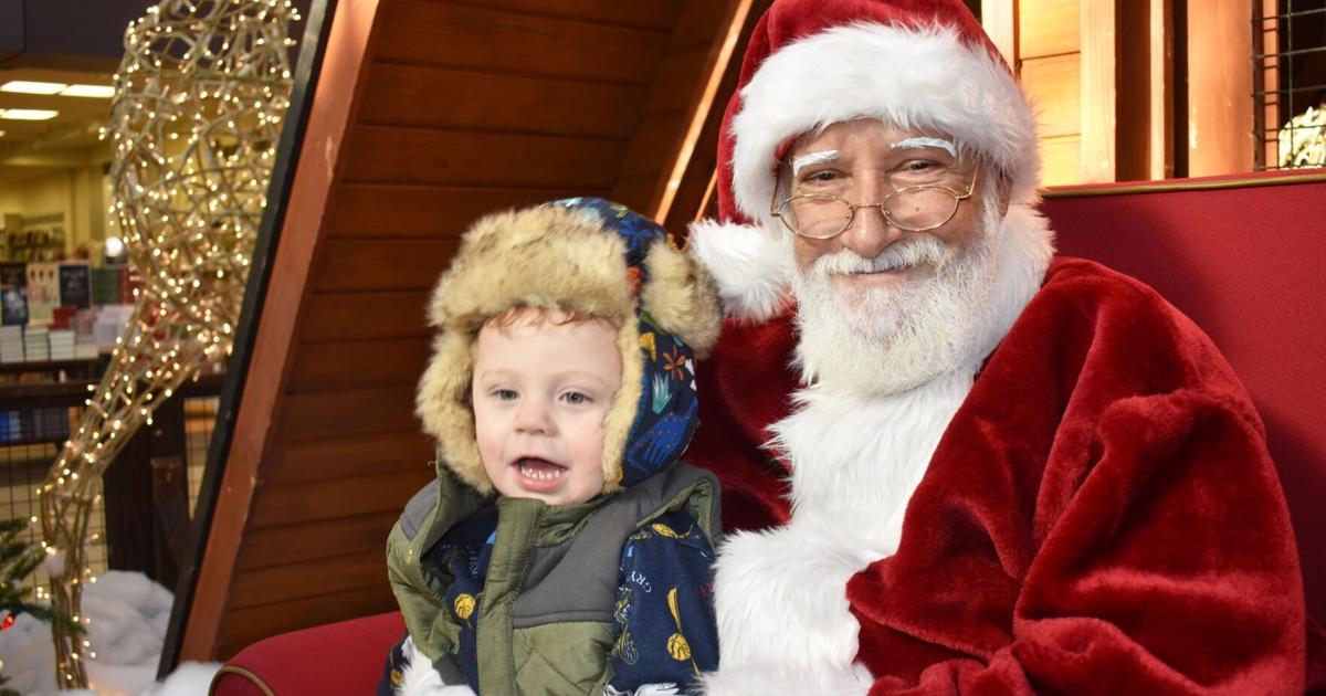 Santa booked solid at CF Lime Ridge on Hamilton Mountain