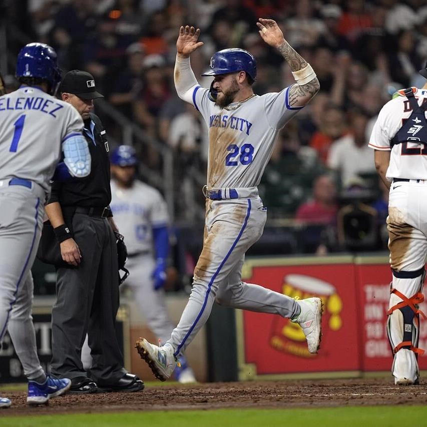 Pro Baseball: Lyles pitches five shutout, Royals down Astros 3-2