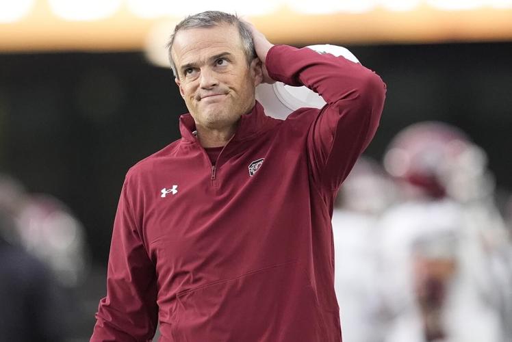 Raheim Sanders scores 3 TDs as South Carolina beats No. 24 Vanderbilt 287