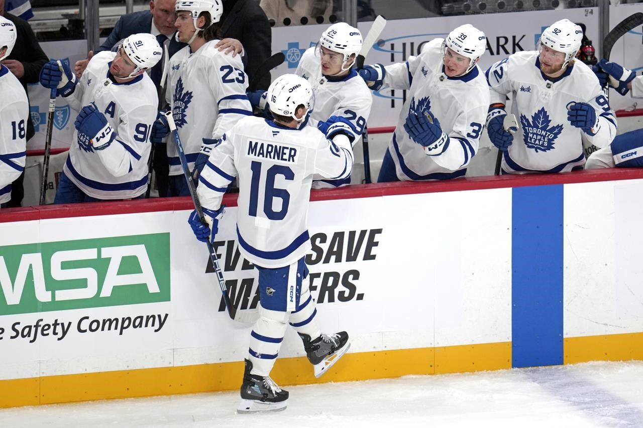 Bunting Scores Key Power-play Goal To Power Penguins Past Maple Leafs 5-2