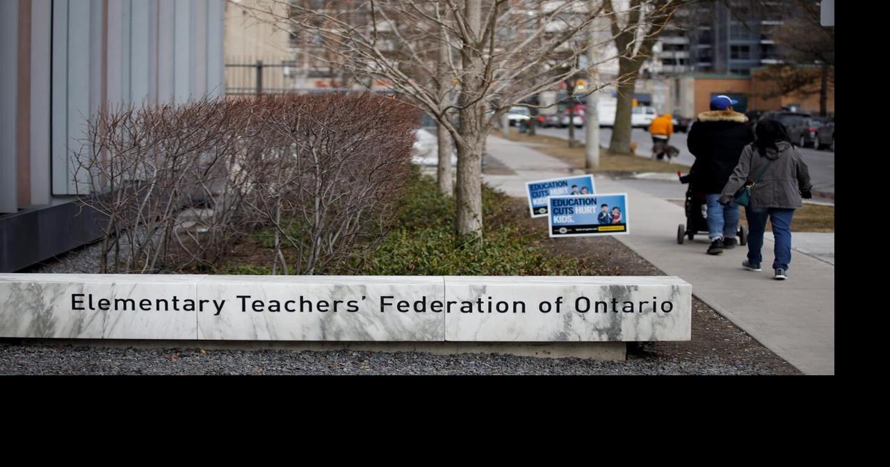 安大略省教师因工资限制法案获得额外补偿
