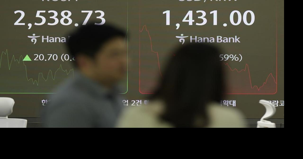 Stock market today: Netflix and AI excitement send Wall Street to the ...