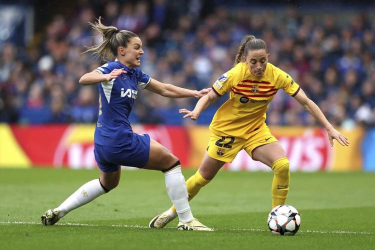 Canadians in the spotlight as Chelsea loses to Barcelona in Women’s ...