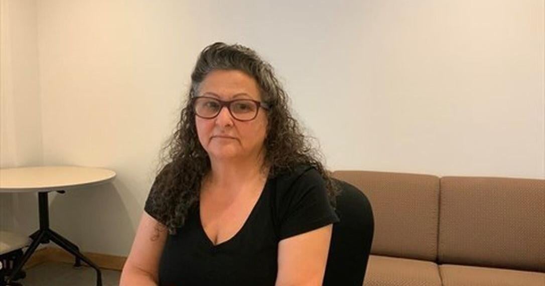 Wife who hired hitman trying for early release
