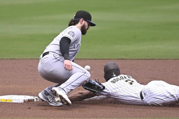 Padres beat Braves 3-2