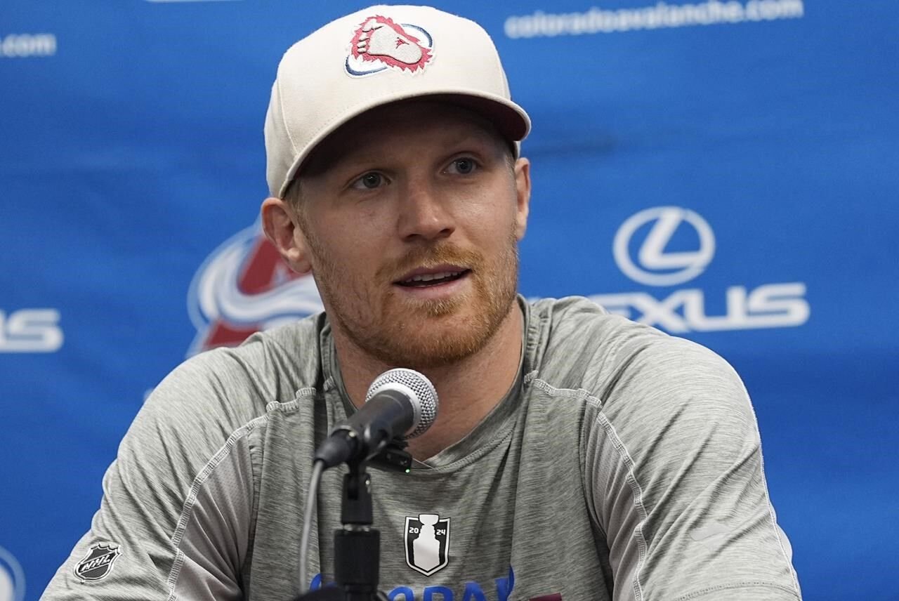 Avs Captain Gabriel Landeskog Looking To Return Next Season After ...